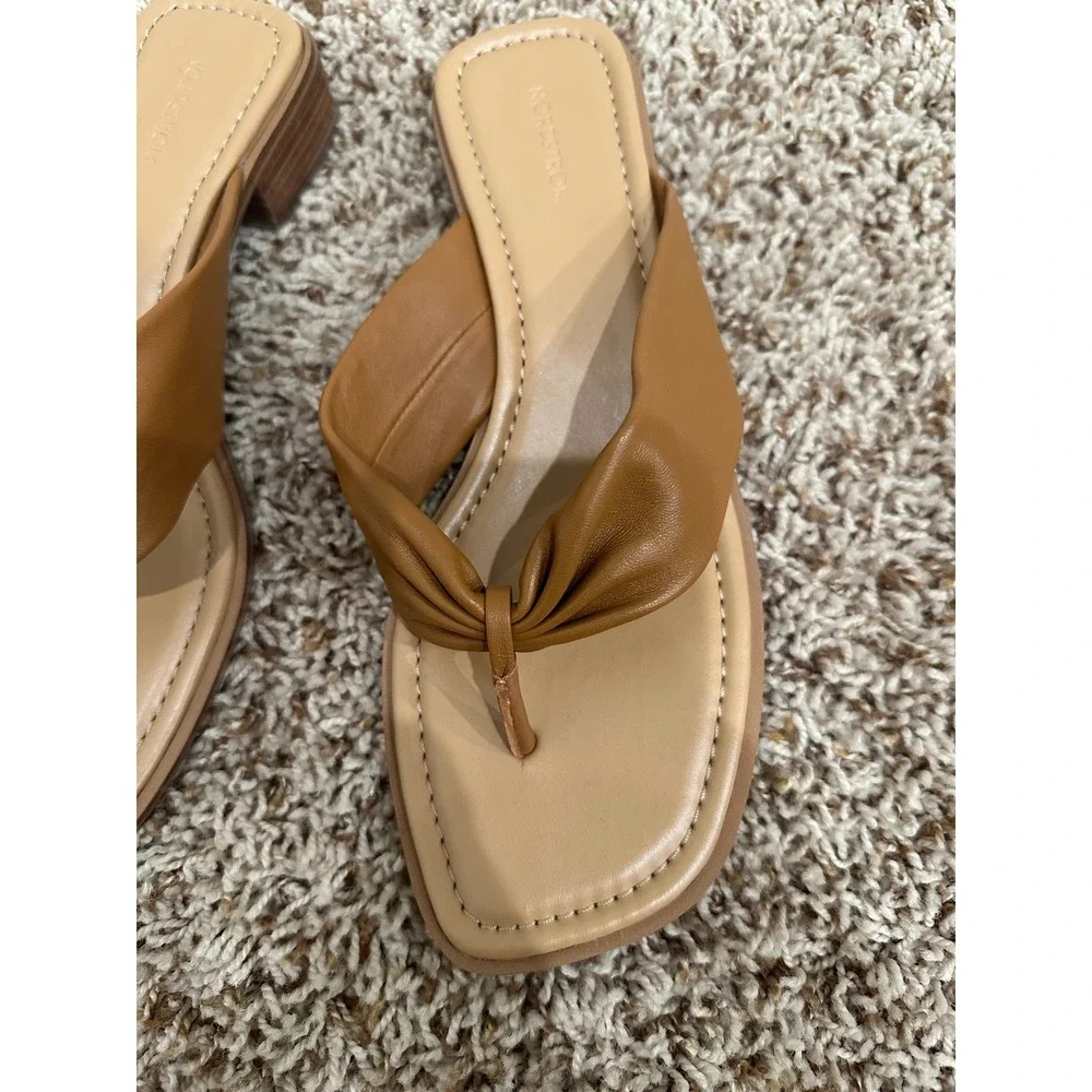 Nordstrom Quintina Tan Leather Thong Sandals Square Toe Twisted Strap Slides 8M